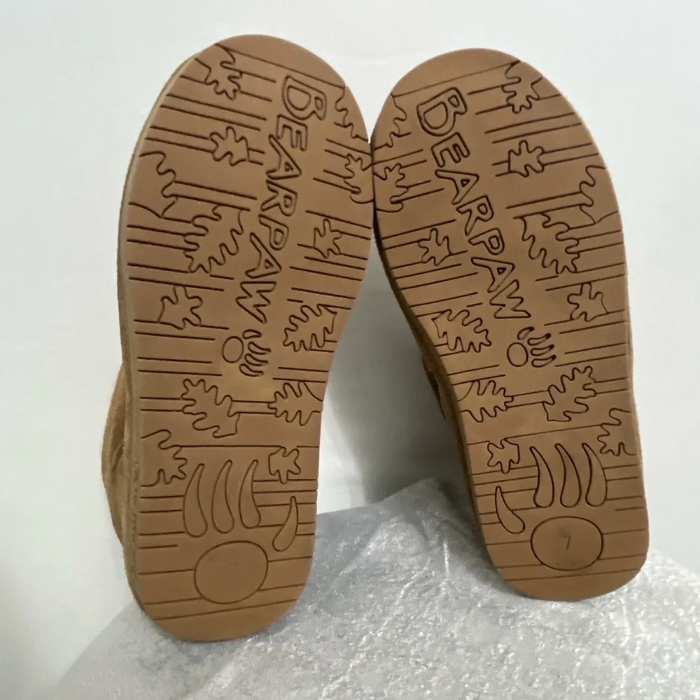 Bearpaw Tristen Chestnut Suede Shearling Boots – women’s Size 7 – (B22)✨